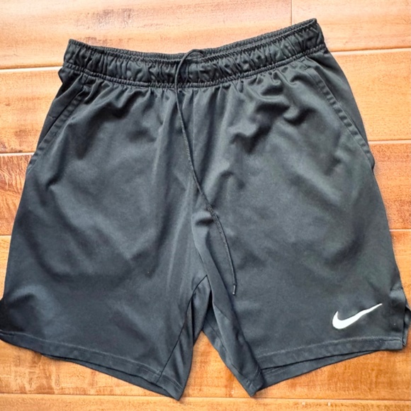 Dri-FIT Challenger Training Shorts, Boys' L - Picture 2 of 11